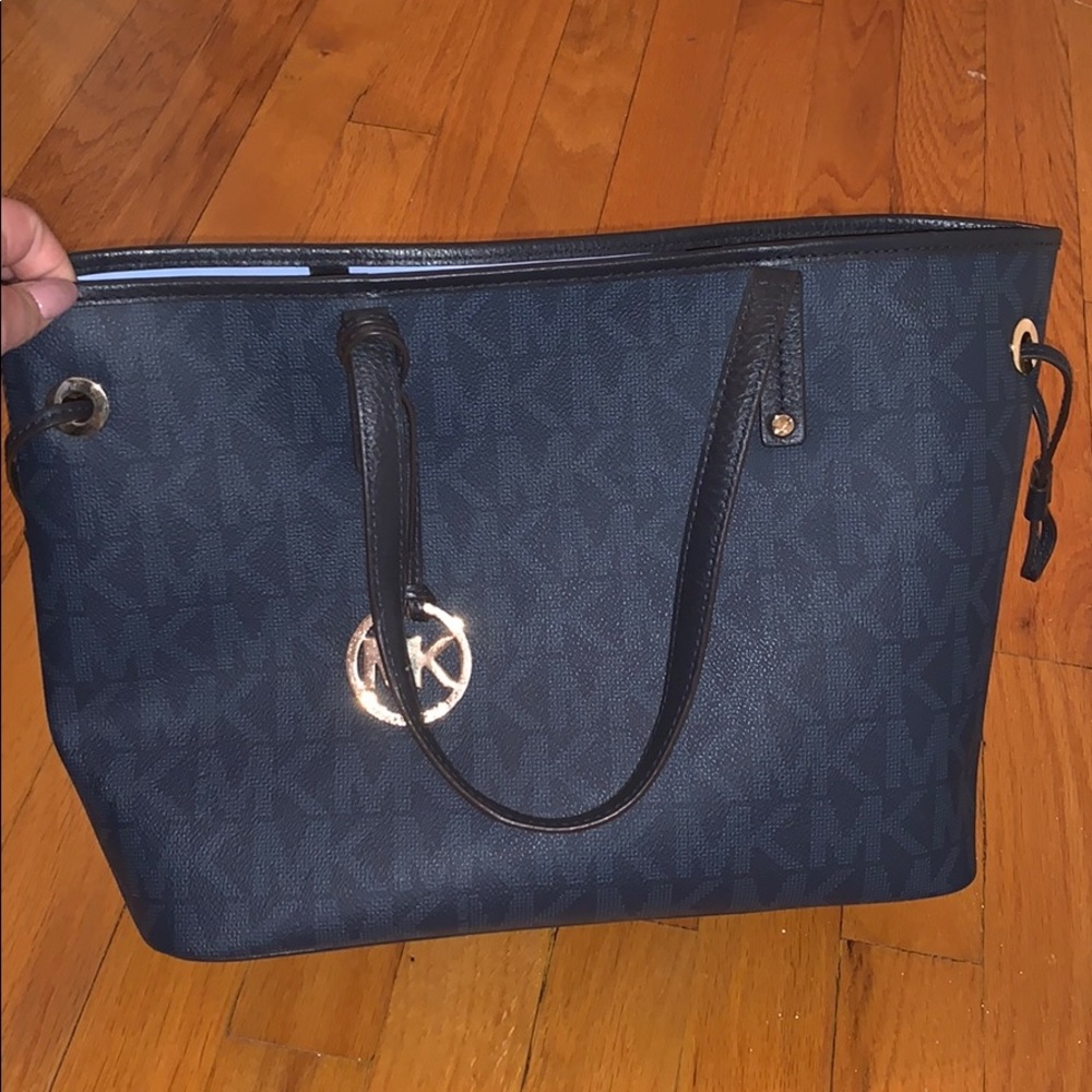 Micheal Kors tote